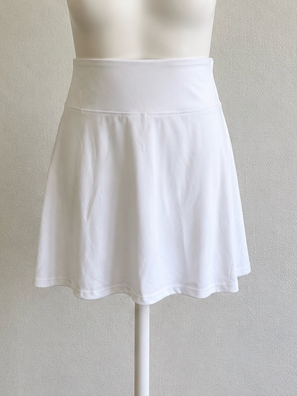 White Athletic Tennis Skort | Women’s Large | Built-In Shorts- Ironwood